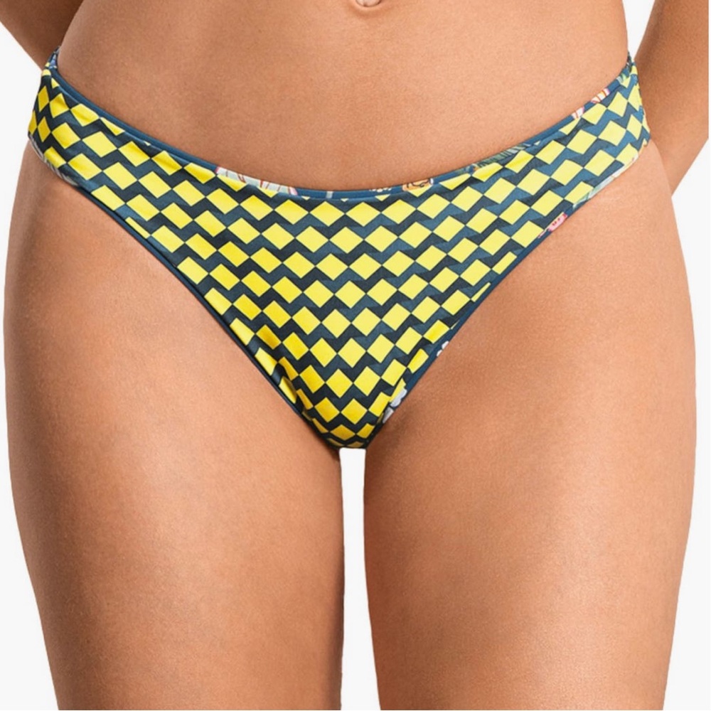 NWT Sz XL Bottoms Maaji Siblimity